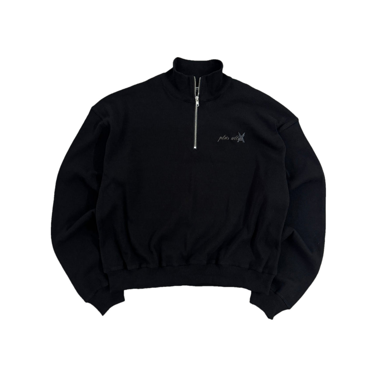 PLUS ULTRA Quarter Zip front